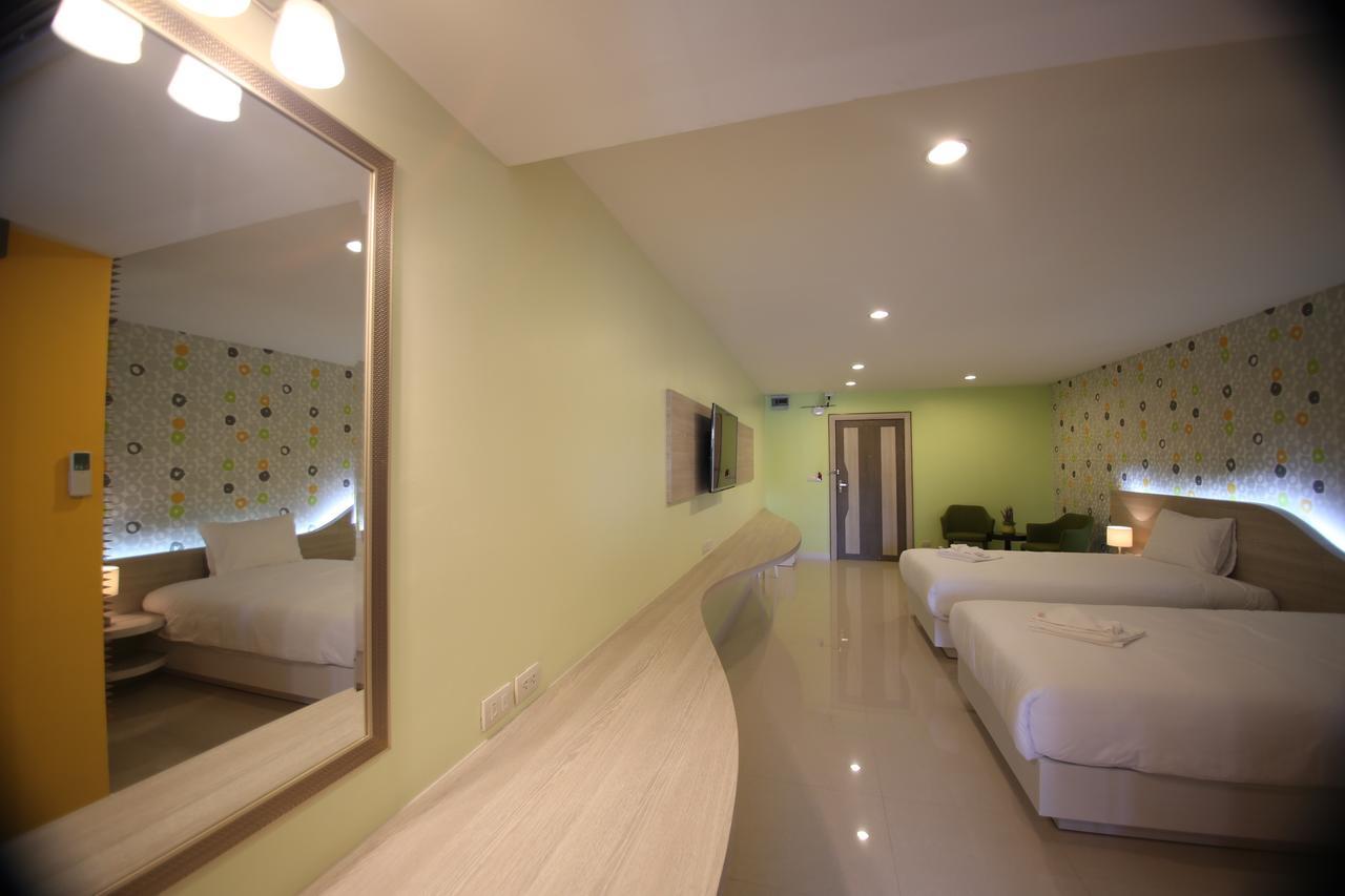 Trebel Pattaya Hotel Bagian luar foto