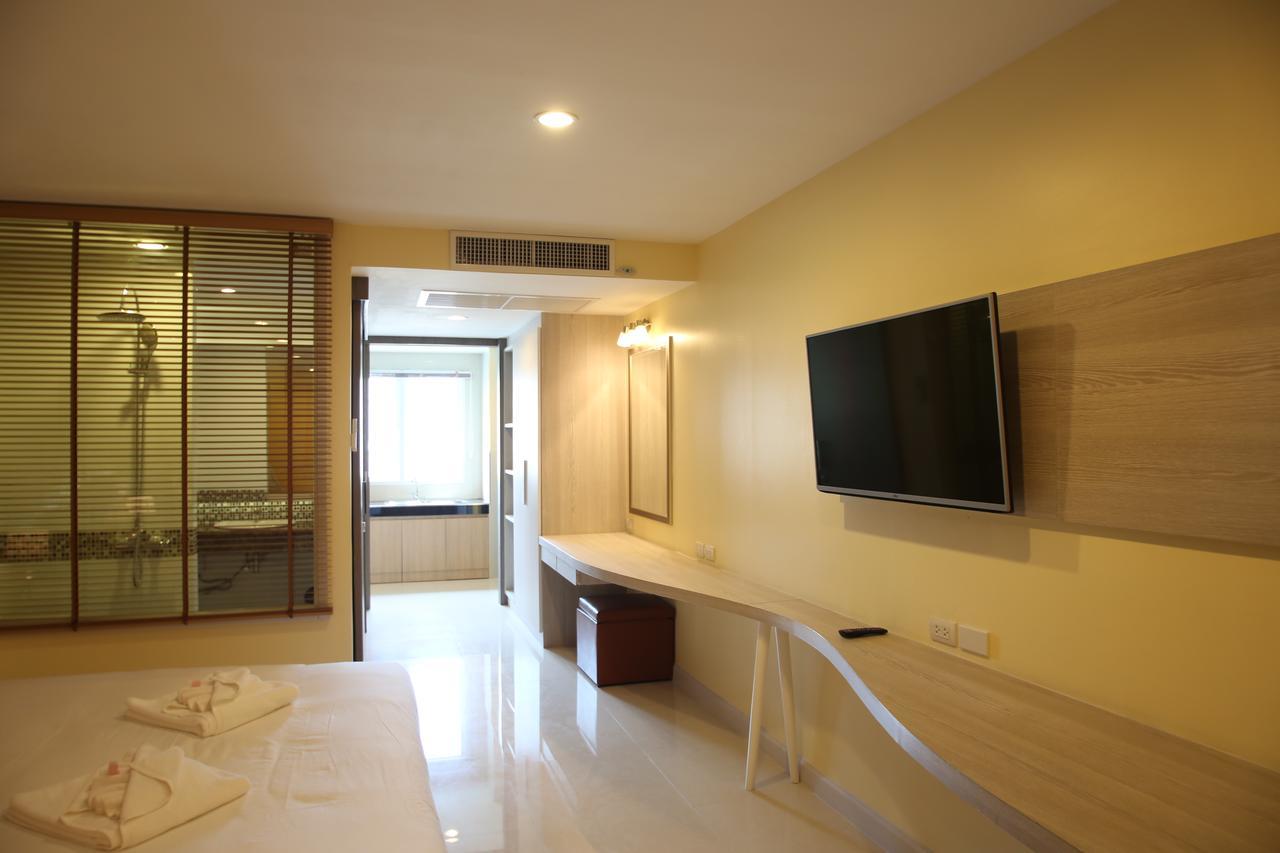Trebel Pattaya Hotel Bagian luar foto